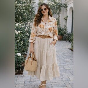 Elie Tahari Floral Blouse XL Cream Sping Cottagecore Boho Soft Silky flowy light